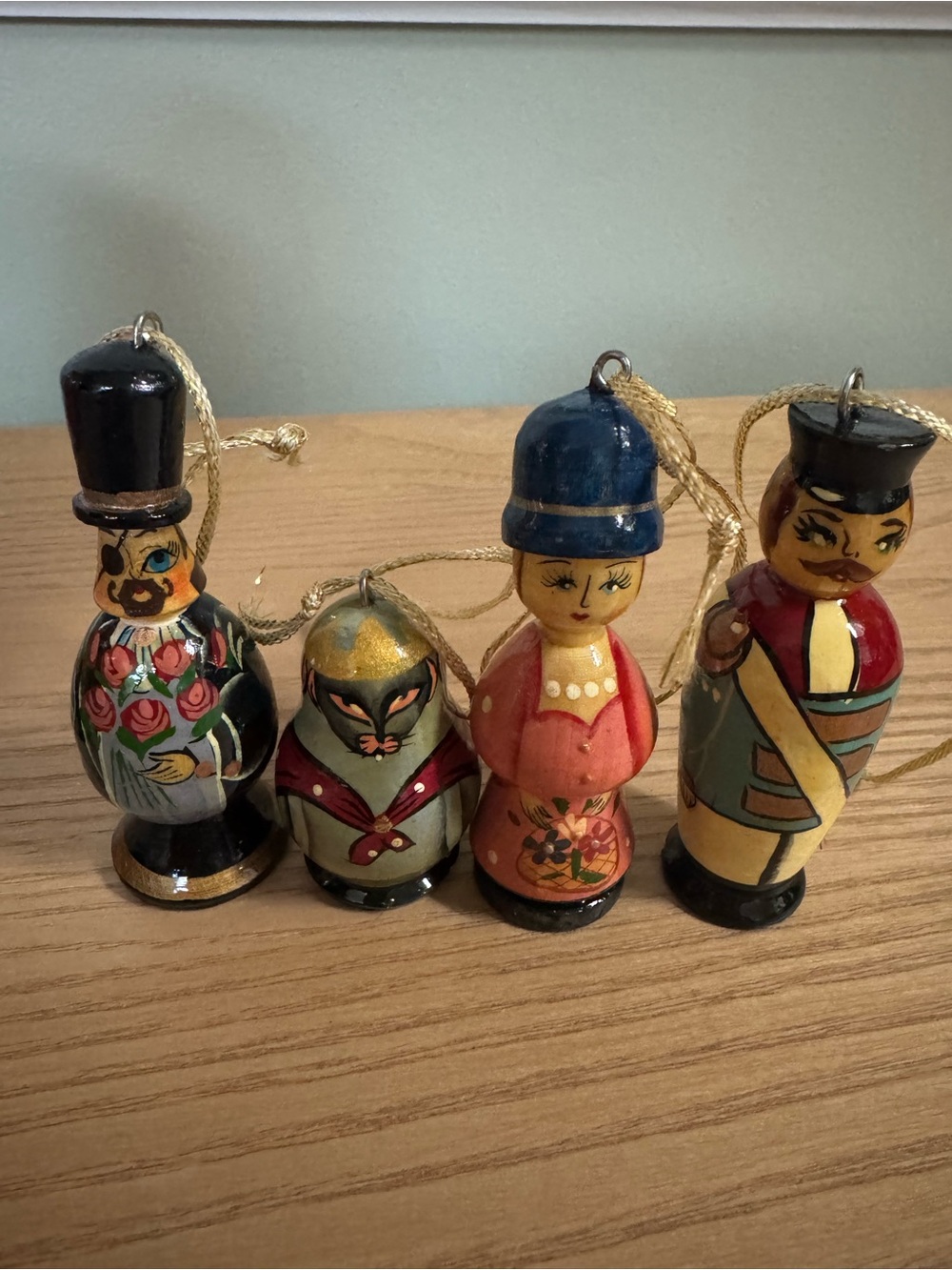 Vintage Signed Russian Nesting Doll Ornaments Box Set 5pc Hand Painted S Zabotin - Picture 3 of 6